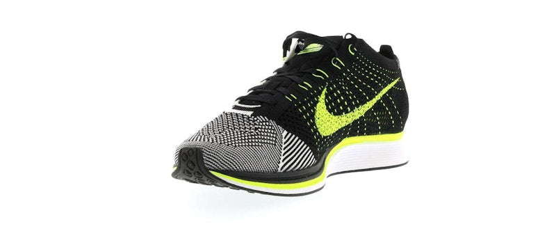 Nike Flyknit Racer Sail Volt