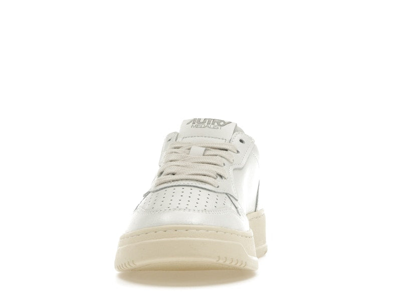 Autry Medalist Leather Low White Green (Women's)