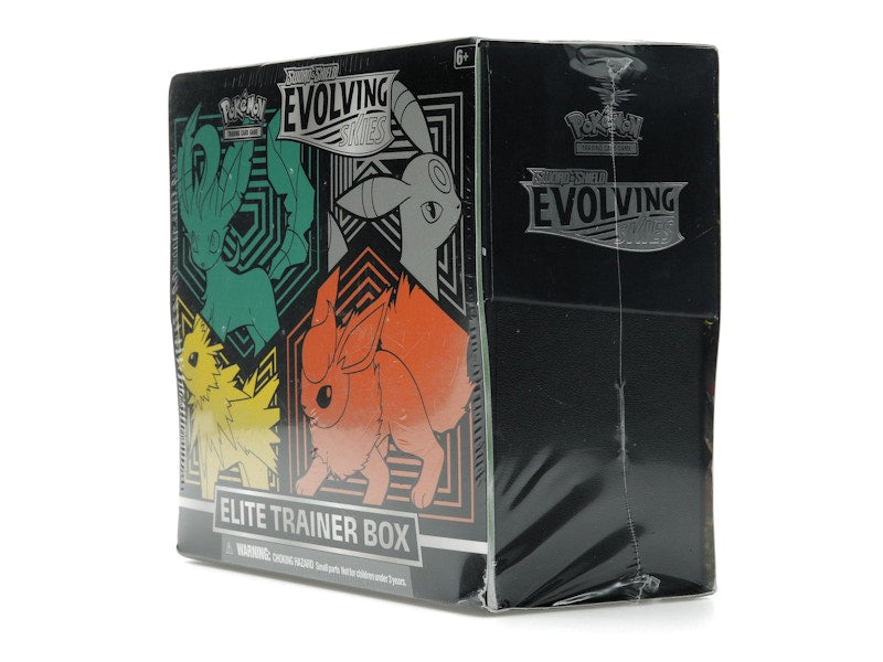 Pokémon TCG Sword & Shield Evolving Skies Elite Trainer Box (Flareon/Jolteon/Umbreon/Leafeon)