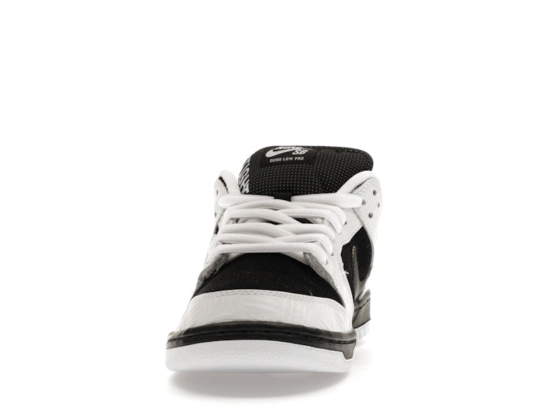 Nike SB Dunk Low TIGHTBOOTH