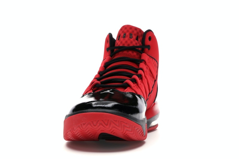Jordan Max Aura Red Black