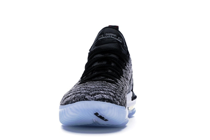 Nike LeBron 16 Oreo