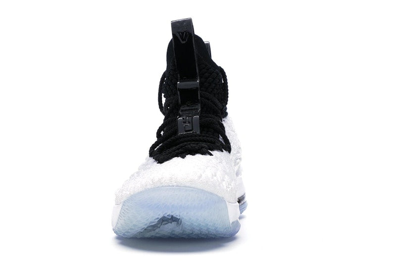 Nike LeBron 15 Graffiti