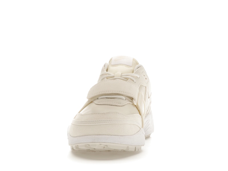Nike Zoom Field Jaxx SP Travis Scott Sail