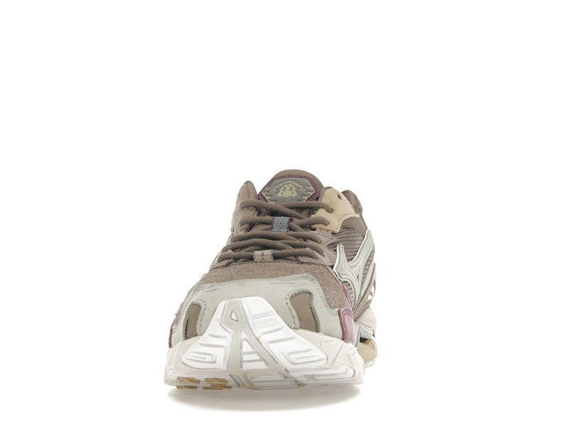 Mizuno Wave Rider 10 Footpatrol Rust