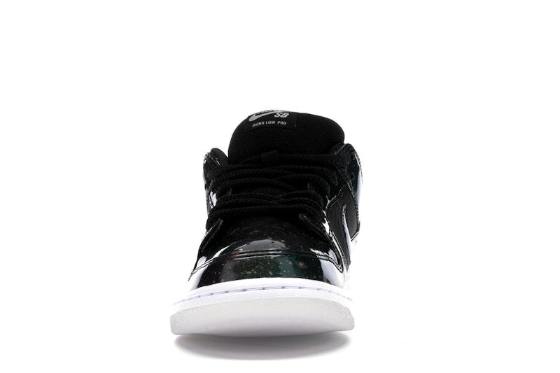 Nike SB Dunk Low 420 Intergalactic