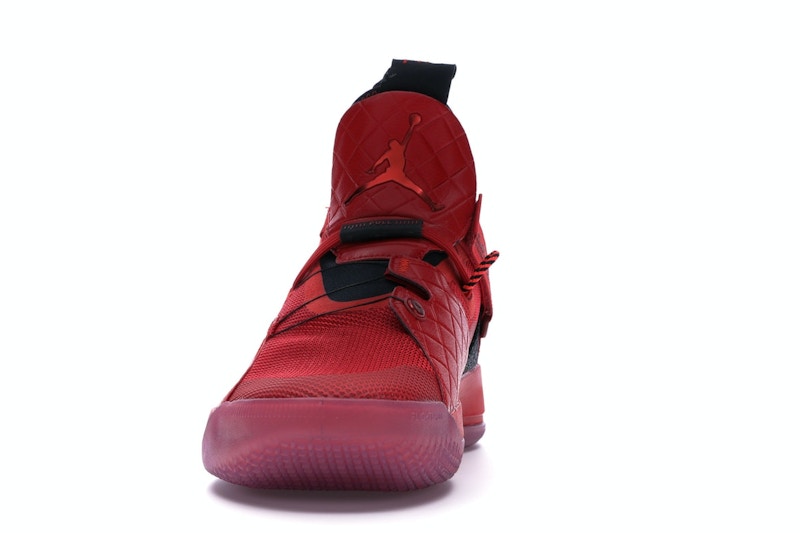 Jordan XXXIII University Red