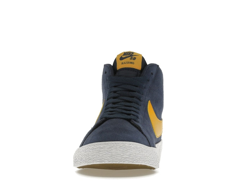 Nike SB Zoom Blazer Mid Michigan