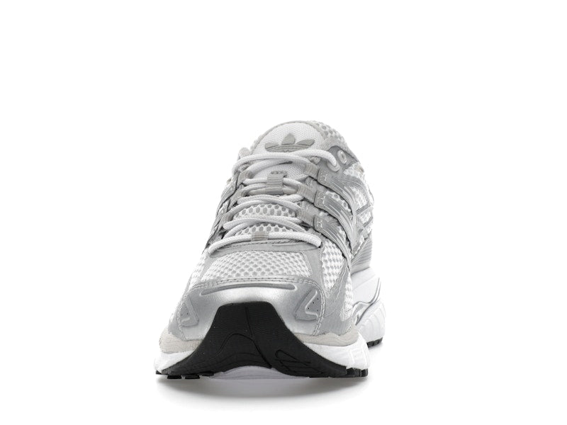 adidas Adistar Cushion Sporty & Rich Grey