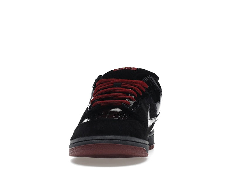 Nike SB Dunk Low Mafia