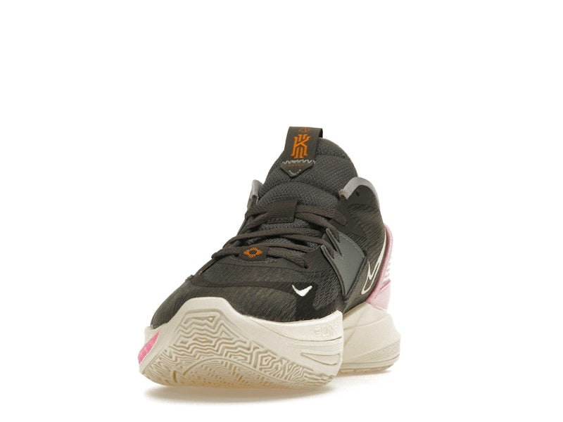 Nike Kyrie 5 Low Preservation
