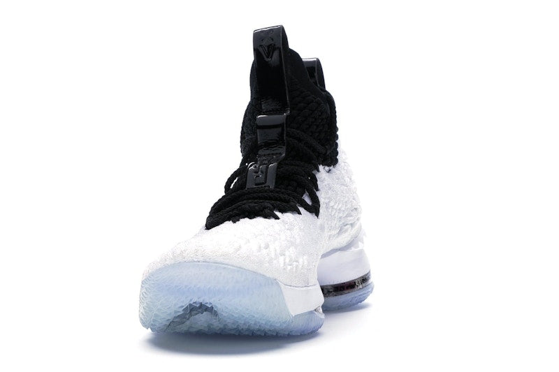 Nike LeBron 15 Graffiti