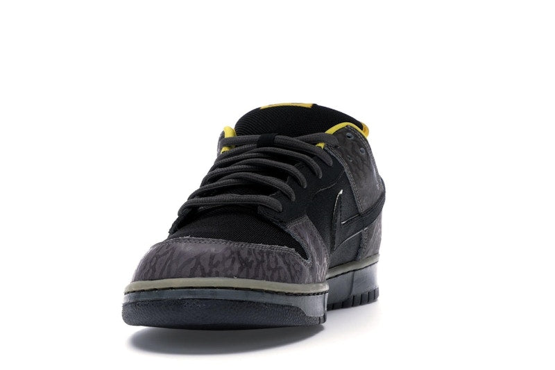 Nike SB Dunk Low Yellow Curb