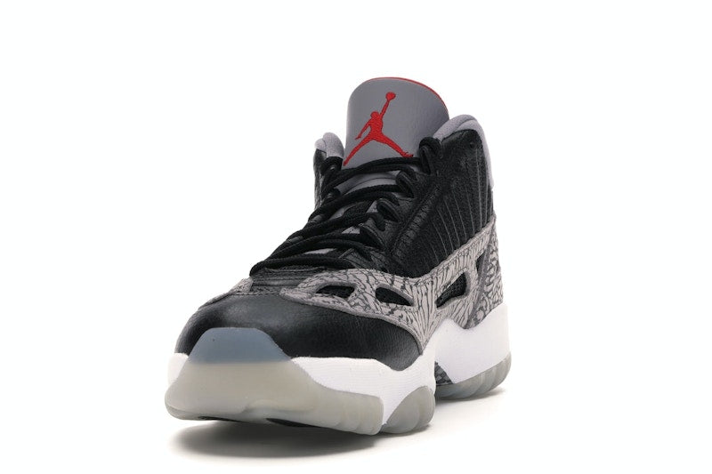 Jordan 11 Retro Low IE Black Cement