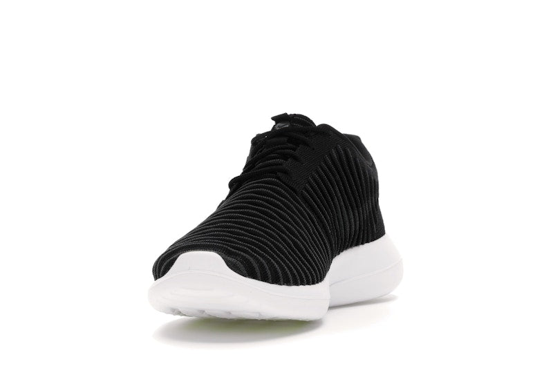 Nike Roshe Two Flyknit Black/Dark Grey-White-Volt
