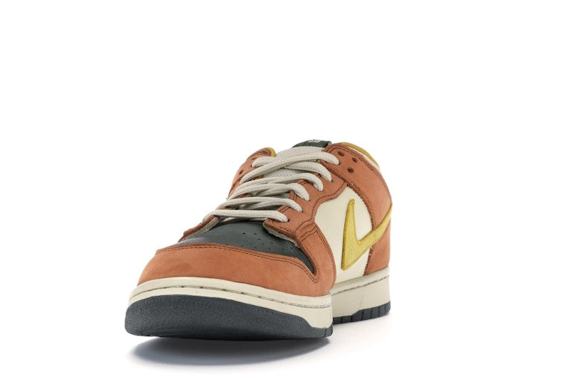 Nike SB Dunk Low Vapour Mineral Yellow
