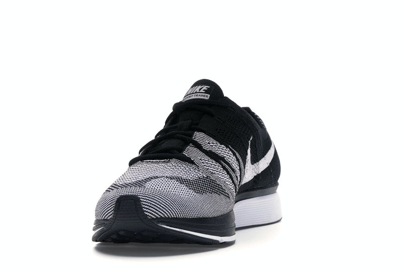 Nike Flyknit Trainer Oreo