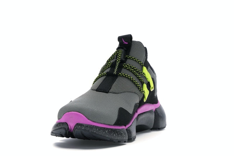 Nike Pocketknife River Rock