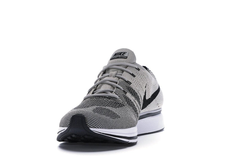 Nike Flyknit Trainer Pale Grey