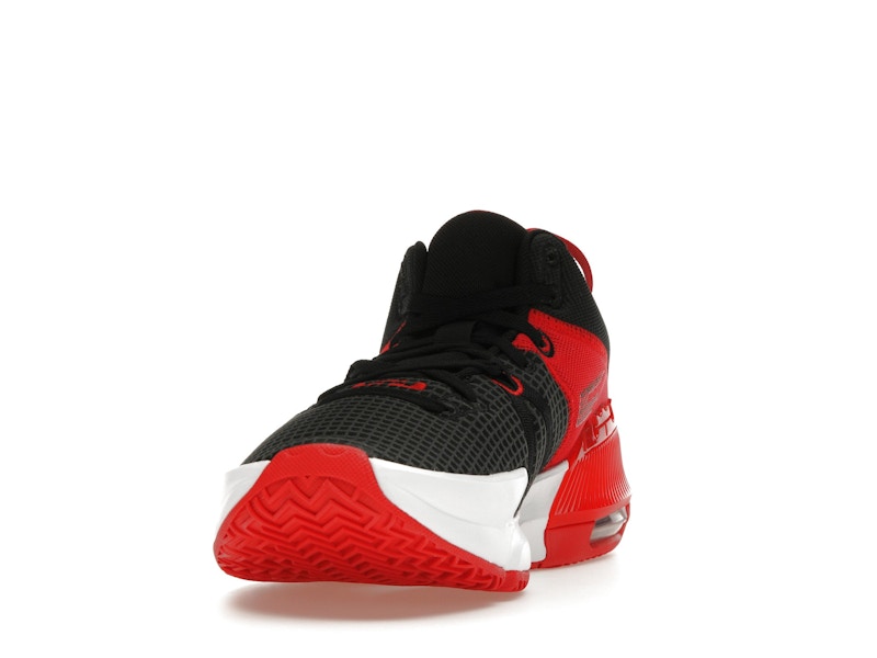 Nike LeBron Witness 7 Bred