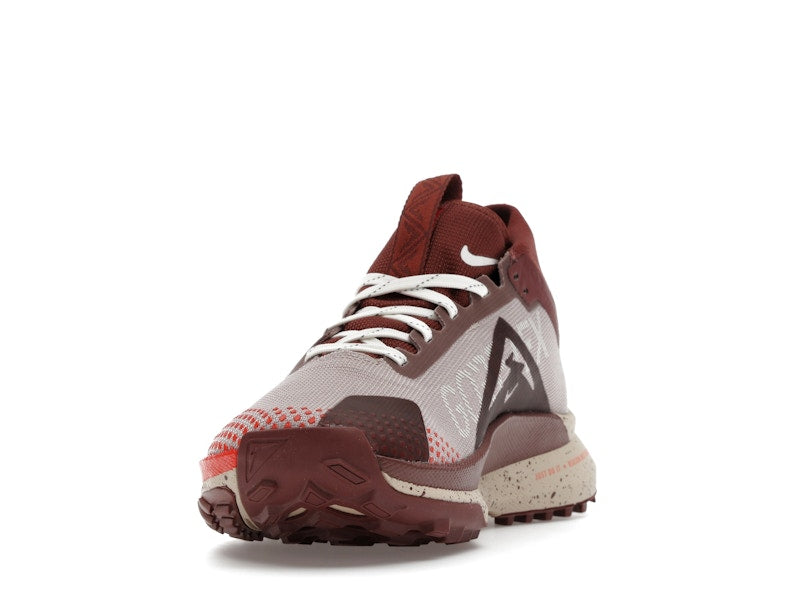Nike React Pegasus Trail 4 Gore-Tex Diffused Taupe Dark Pony Sail Picante Red (Women's)