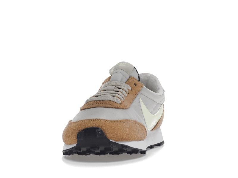 Nike Daybreak Praline Volt (Women's)