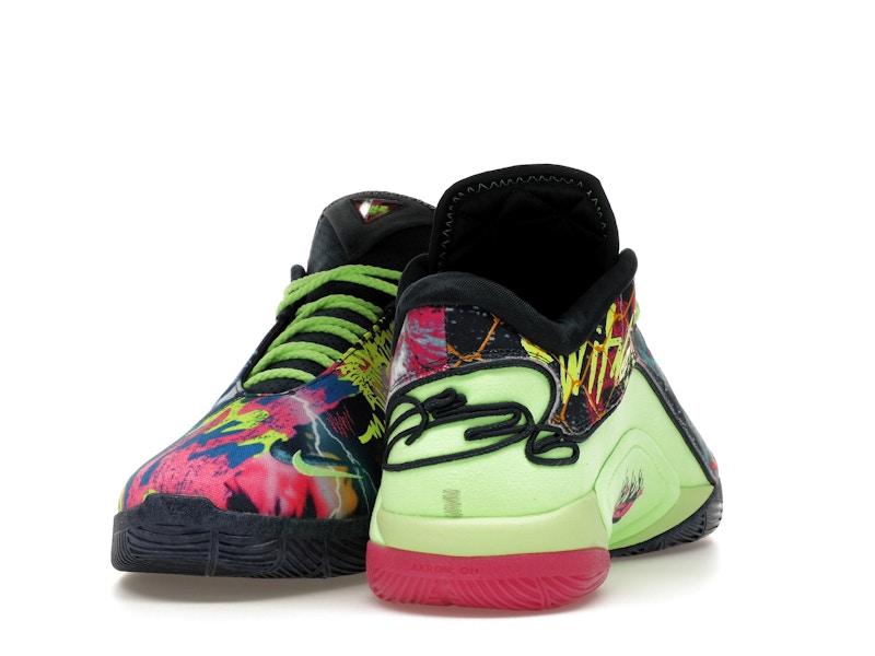 Nike LeBron 22 Bryce's World