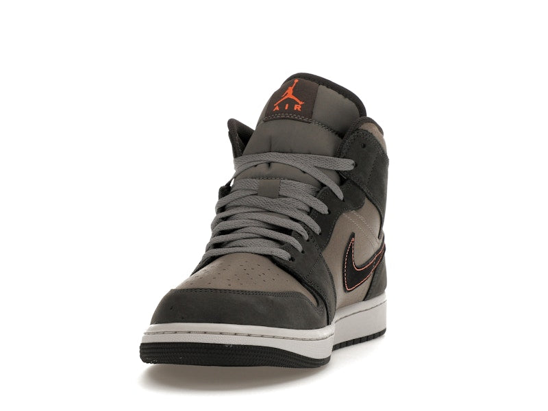 Jordan 1 Mid SE Night Stadium