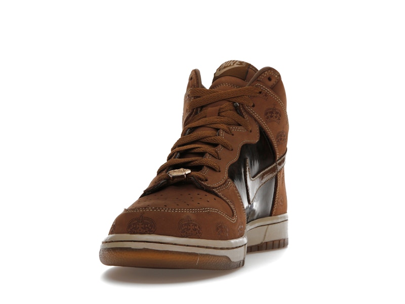 Nike Dunk High Mighty Crown Bison