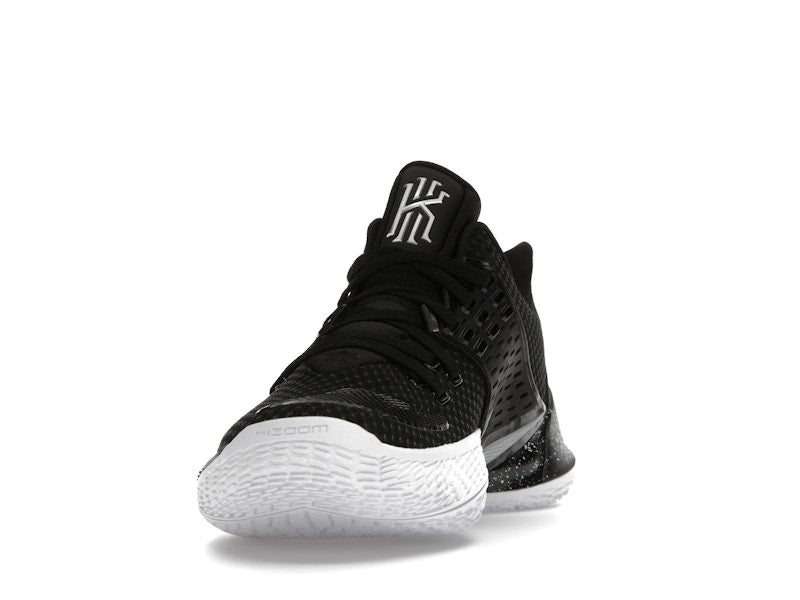 Nike Kyrie Low 2 Black Metallic Silver
