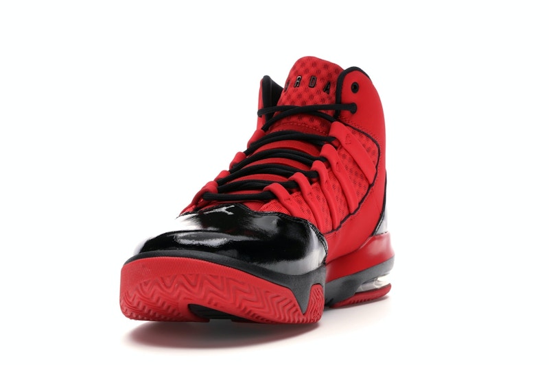 Jordan Max Aura Red Black