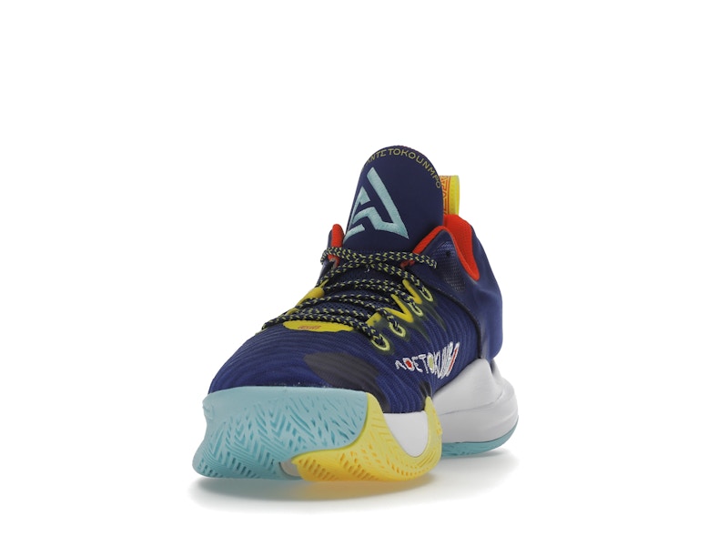 Nike Giannis Immortality Force Field