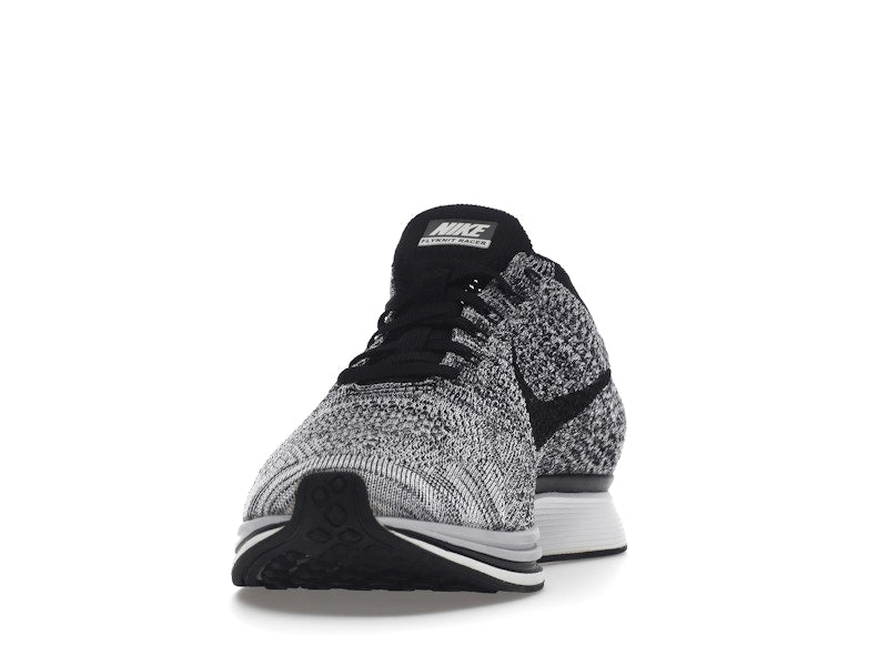 Nike Flyknit Racer Oreo