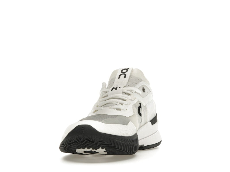 On The Roger Pro 2 Clay White Black (Women's)