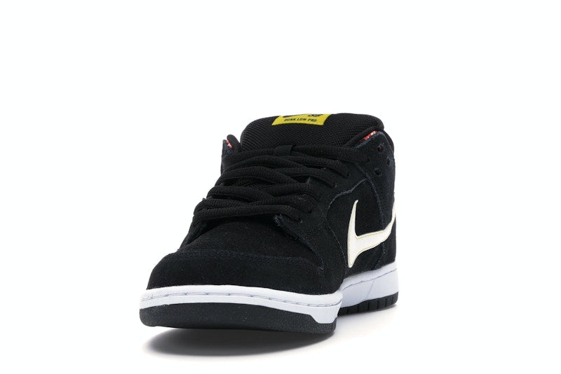 Nike SB Dunk Low Firecracker