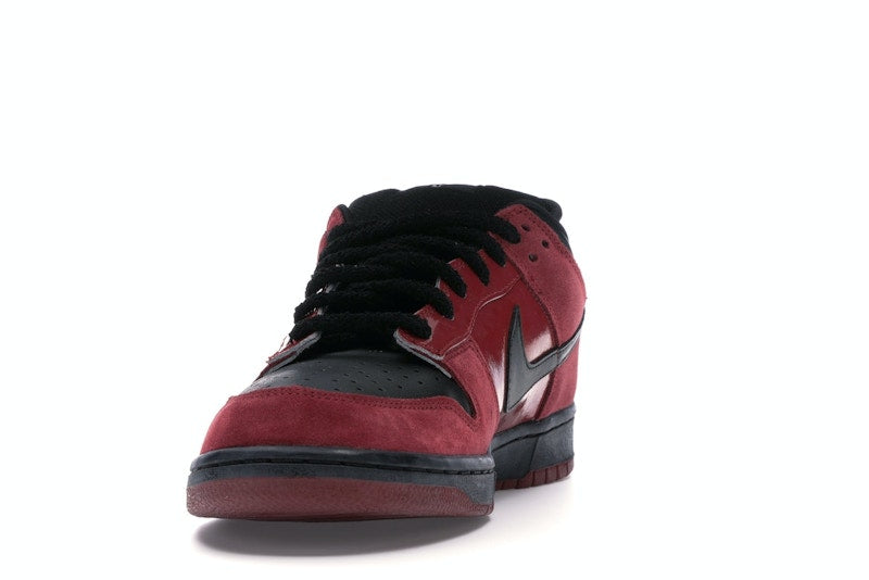 Nike SB Dunk Low Milli Vanilli