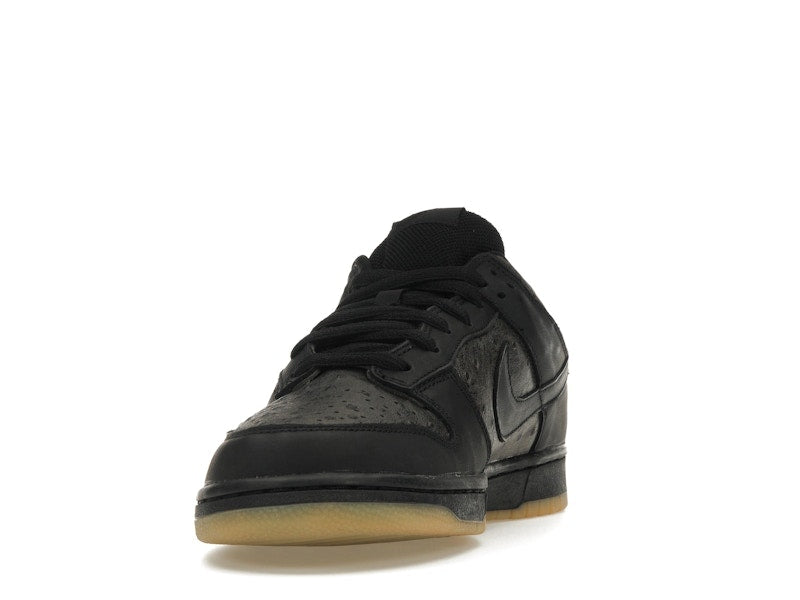 Nike SB Dunk Low Ostrich