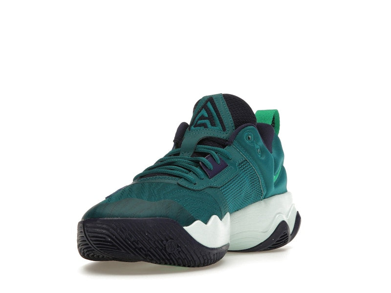 NIke Giannis Immortality 3 Geode Teal Purple