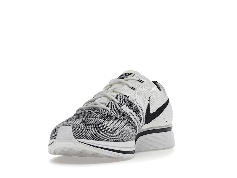 Nike Flyknit Trainer White Black