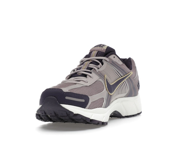 Nike Zoom Vomero 5 Platinum Violet
