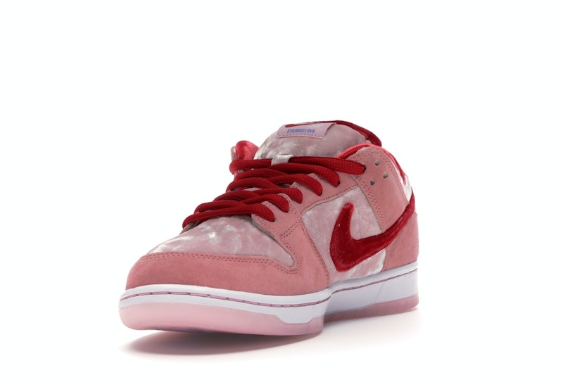Nike SB Dunk Low StrangeLove Skateboards