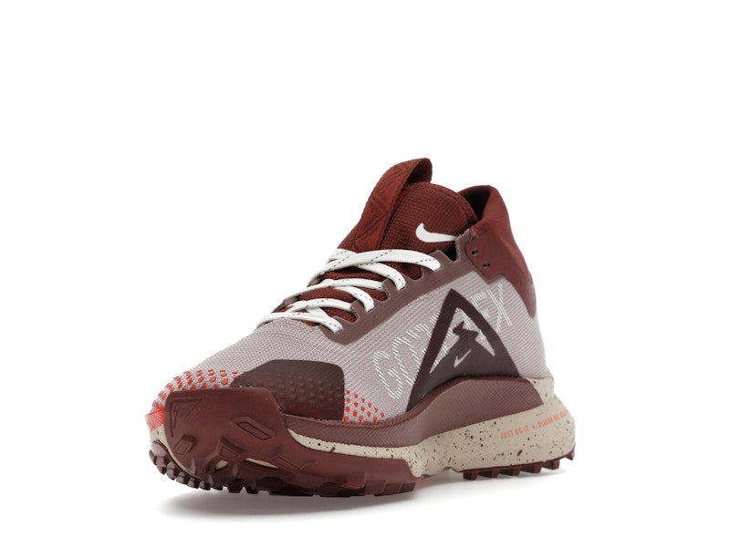 Nike React Pegasus Trail 4 Gore-Tex Diffused Taupe Dark Pony Sail Picante Red (Women's)