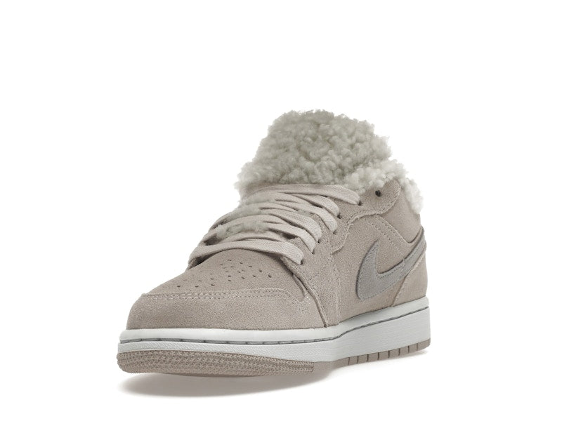 Jordan 1 Low SE Sherpa Fleece (Women's)