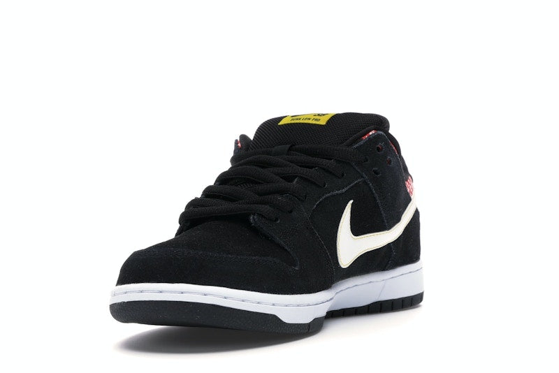 Nike SB Dunk Low Firecracker