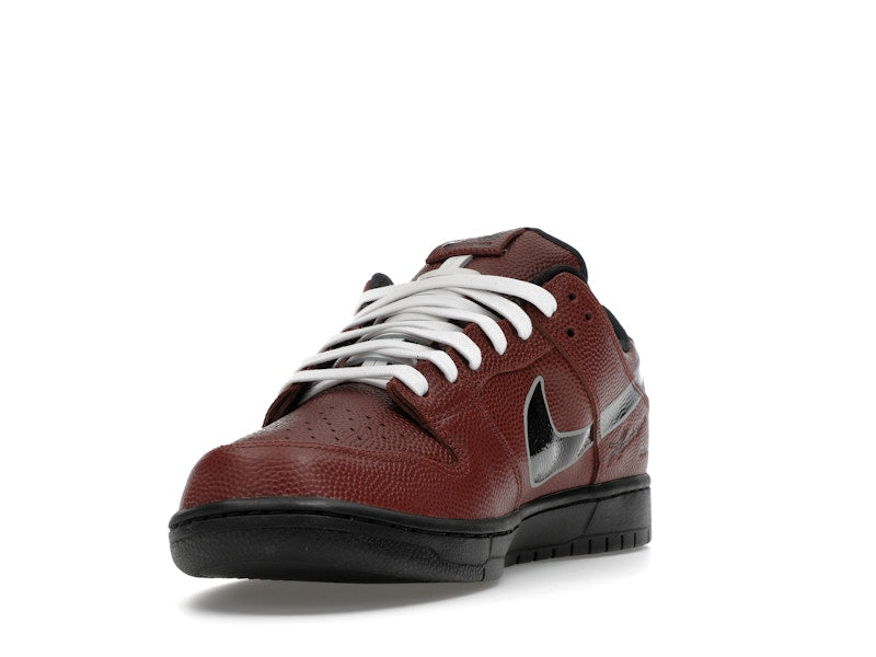 Nike SB Dunk Low Limosine Skateboards