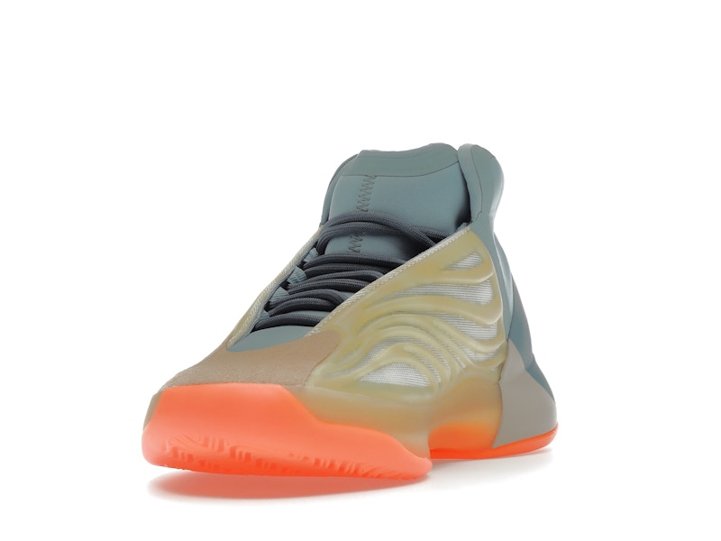 adidas Yeezy QNTM Hi-Res Coral