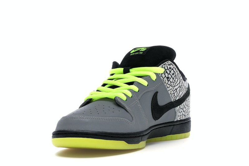 Nike SB Dunk Low DJ Clark Kent x Primitive 112