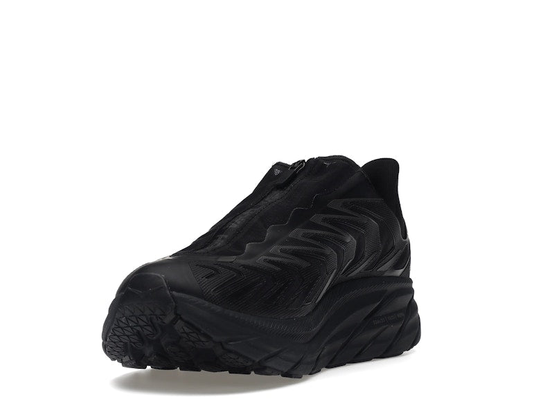 Hoka One One Project Clifton Triple Black