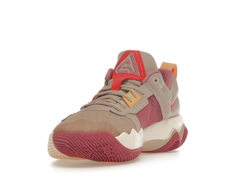 Nike Giannis Immortality 3 Fossil Stone Desert Berry