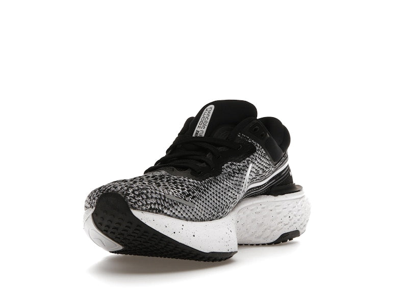 Nike ZoomX Invincible Run Flyknit Oreo